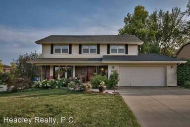 Main picture of 2605 Nottingham Dr