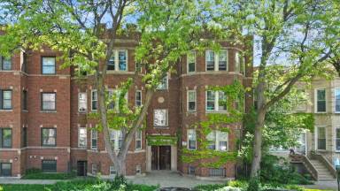 Main picture of 5409 S Drexel Ave