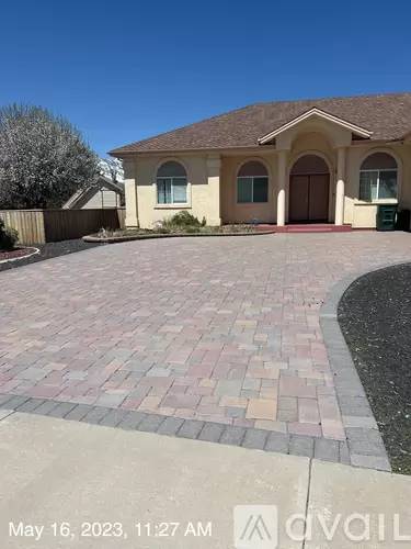 Main picture of 924 Springfield Dr
