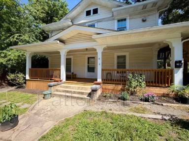 Main picture of 16 Hillside St