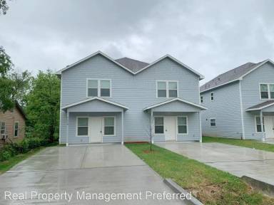 Main picture of 8018 Hamlet St