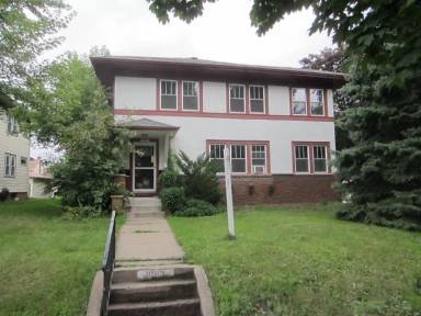 Main picture of 1883 Saint Clair Ave