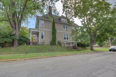 Main picture of 1200 20th St