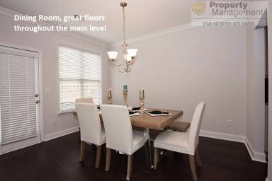 Main picture of 5585 Bright Cross Way