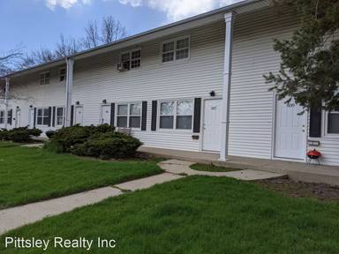 Main picture of 837 Normal Rd