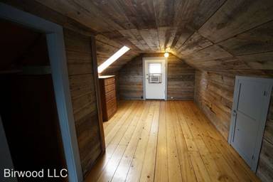 Main picture of 2525 E Dayton St