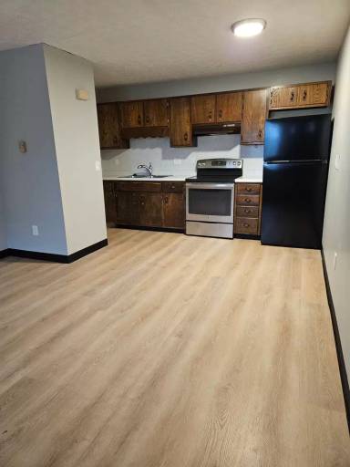 Main picture of 18 Sunnyslope Dr