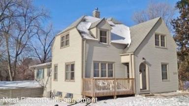 Main picture of 3155 Dubuque St NE