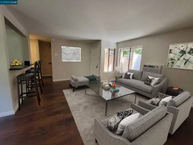 Main picture of 3 Lancaster Cir