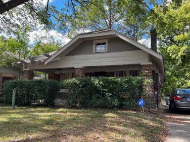 Main picture of 707 N McLean Blvd