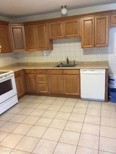 Main picture of 263 Summer St