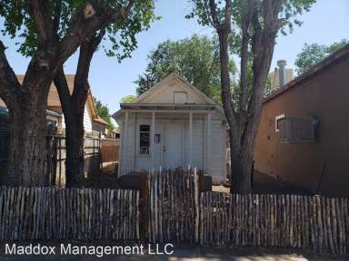 Main picture of 611 Pacific Ave SE