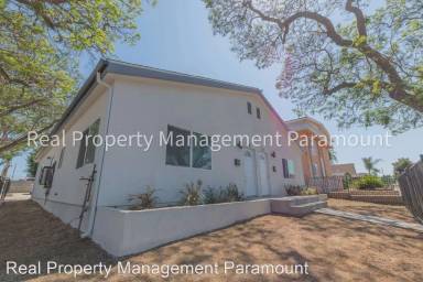 Main picture of 1502 W 80th St