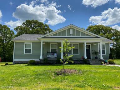 Main picture of 7805 Willow Crest Dr