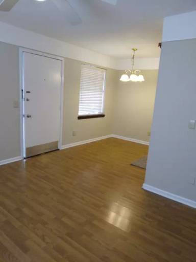 Main picture of 922 NW 21st St