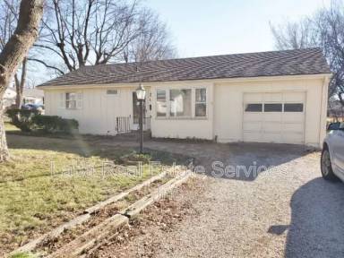 Main picture of 205 SW 4th St