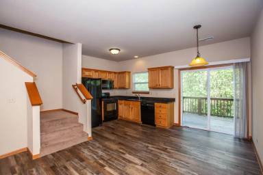 Main picture of 610 Oakbrook Pl