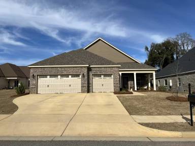 Main picture of 150 Lenore Ct