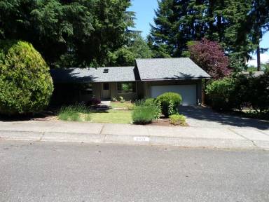 Main picture of 8612 173rd Ave NE