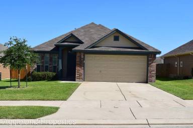 Main picture of 4140 Whispering Creek Dr