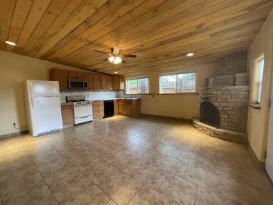 Main picture of 941 Agua Fria St