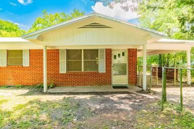 Main picture of 3217 Brown Rd