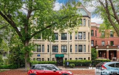 Main picture of 4641 N Paulina St
