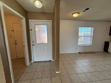 Main picture of 2705 108th St