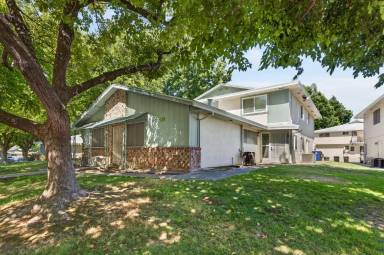 Main picture of 6260 Cavan Dr