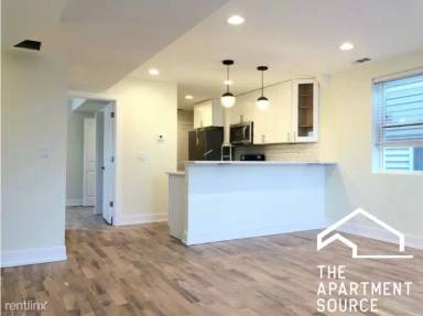 Main picture of 2509 N Clybourn Ave