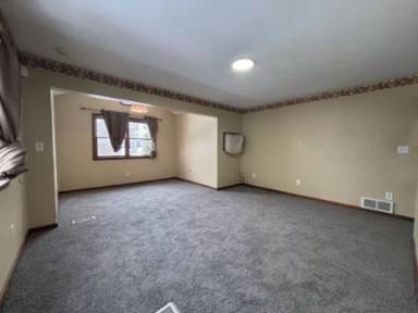 Main picture of 561 Farnsworth Ave