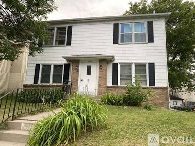 Main picture of 3516 18th Ave S