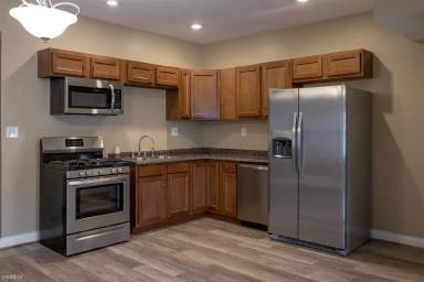 Main picture of 2213 Vermont St