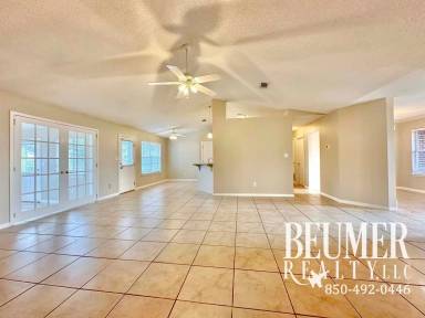 Main picture of 7427 Saint James Pl