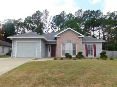 Main picture of 7121 Vinings Ct