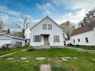 Main picture of 906 2nd St