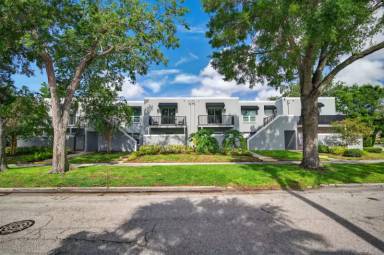 Main picture of 201 S Arrawana Ave