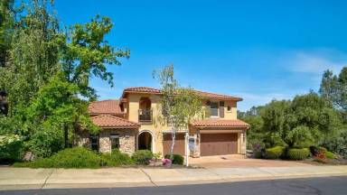 Main picture of 5192 Piazza Pl