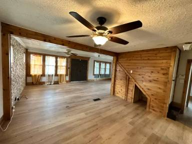 Main picture of 6010 W 1st Ave
