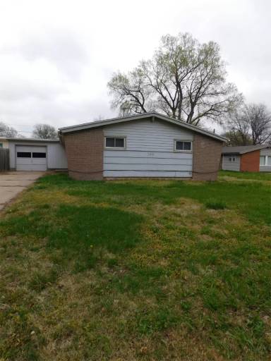 Main picture of 144 Taft Ct