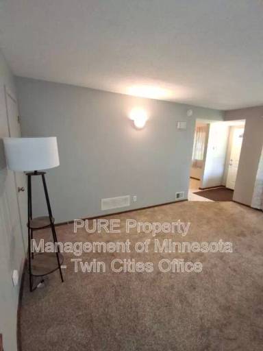 Main picture of 9296 Indian Blvd S