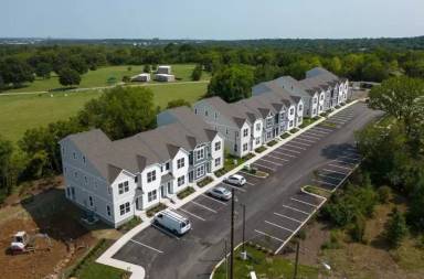 Main picture of 1170 S Dickerson Rd