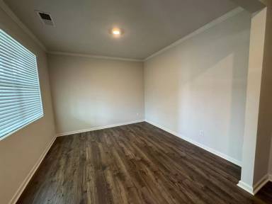 Main picture of 4825 Layton Dr