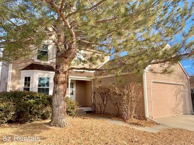 Main picture of 543 W Sycamore Cir