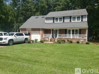 Main picture of 36 Valmoore Dr