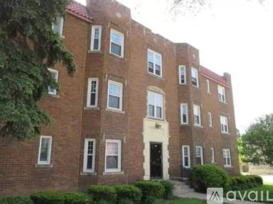 Main picture of 3716 Dodge St