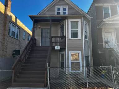 Main picture of 5321 S Damen Ave