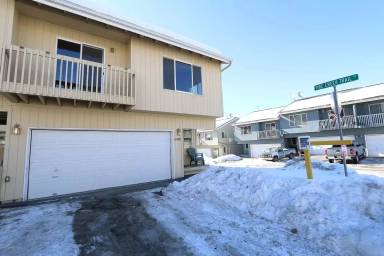 Main picture of 17488 Fire Eagle Way