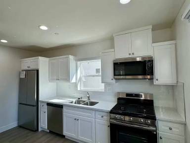 Main picture of 1269 W 36th St