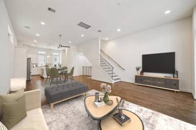Main picture of 1253 Bonner St